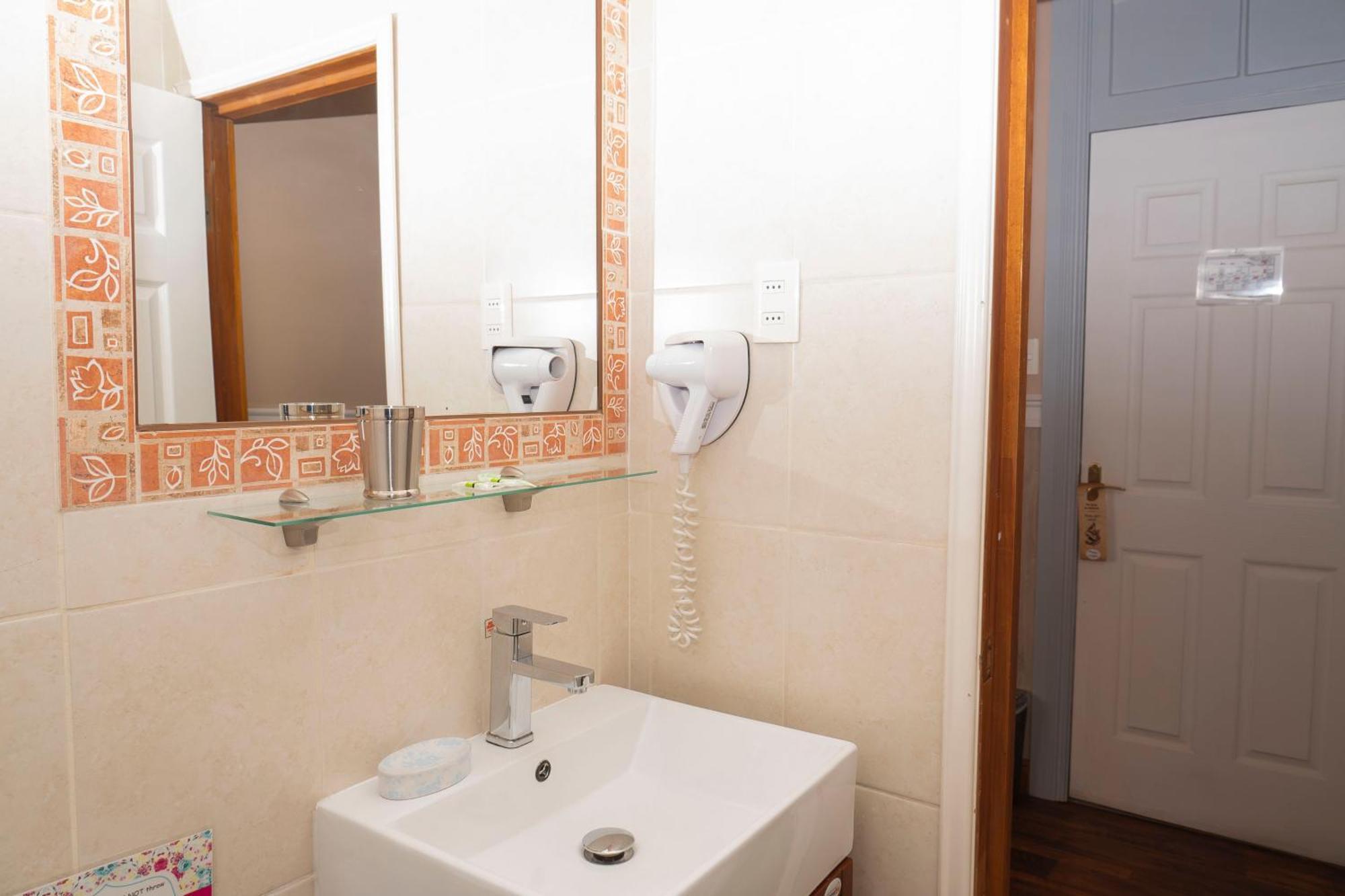 פואנטה ארנס Hotel Albatros מראה חיצוני תמונה